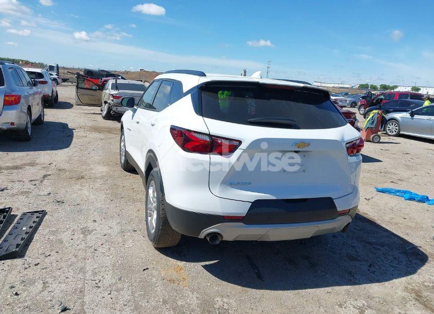 Photo 3 of 2021 Chevrolet Blazer FWD 2LT (VIN 3GNKBCRS7MS538791)