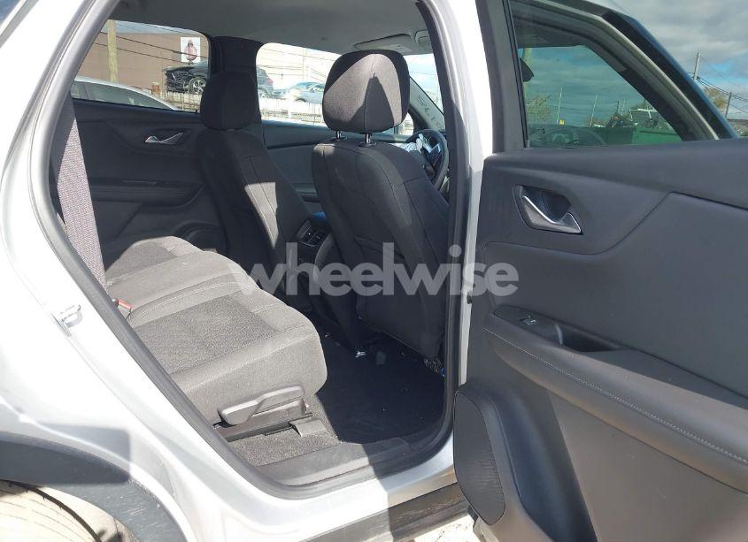 Photo 8 of 2021 Chevrolet Blazer FWD 2LT (VIN 3GNKBCRS7MS570091)