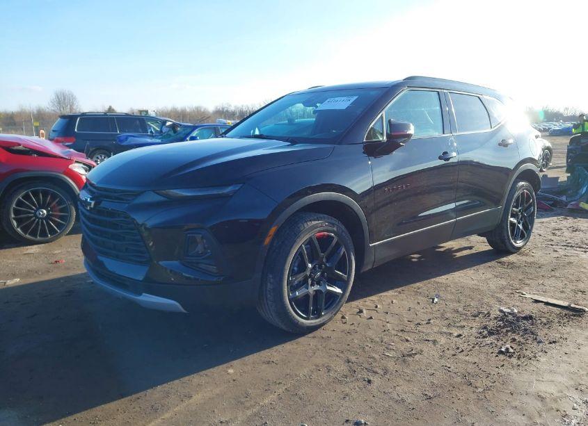 Photo 2 of 2021 Chevrolet Blazer FWD 2LT (VIN 3GNKBCRS7MS582774)