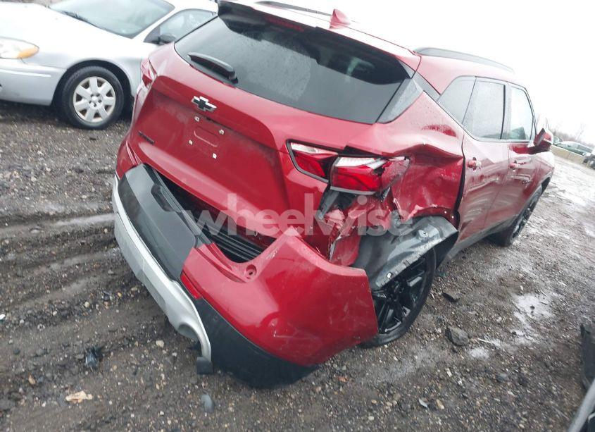 Photo 4 of 2020 Chevrolet Blazer FWD 2LT (VIN 3GNKBCRS8LS658727)