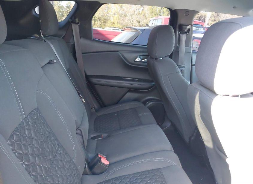 Photo 8 of 2021 Chevrolet Blazer FWD 2LT (VIN 3GNKBCRS9MS536640)