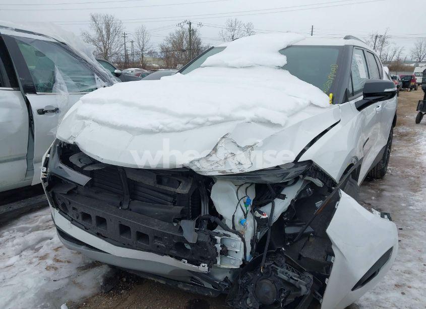 Photo 6 of 2021 Chevrolet Blazer FWD 2LT (VIN 3GNKBCRS9MS547850)