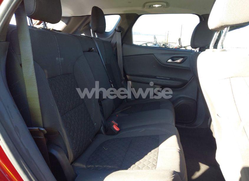 Photo 8 of 2021 Chevrolet Blazer FWD 2LT (VIN 3GNKBCRS9MS552935)