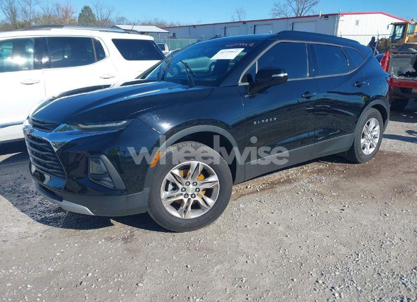 Photo 2 of 2019 Chevrolet Blazer (VIN 3GNKBCRSXKS690058)