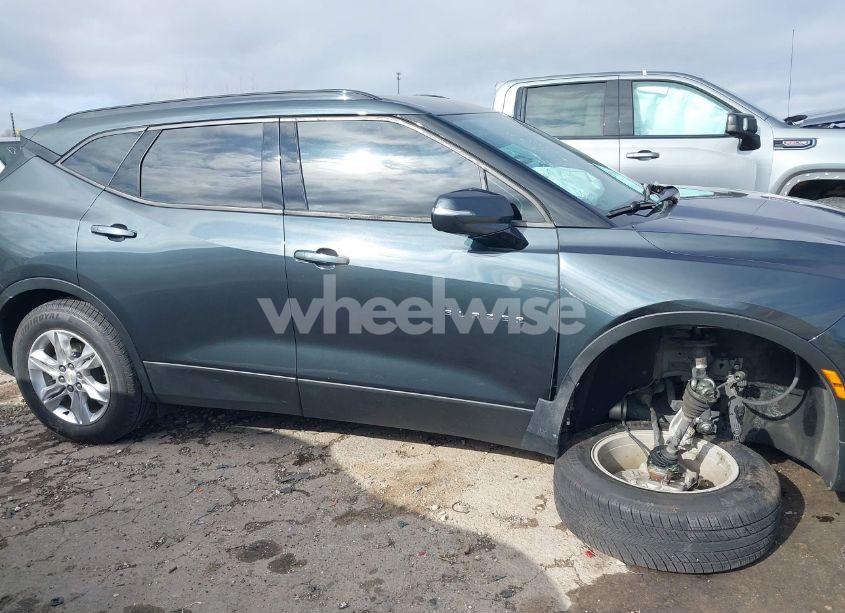 Photo 13 of 2019 Chevrolet Blazer (VIN 3GNKBCRSXKS696801)