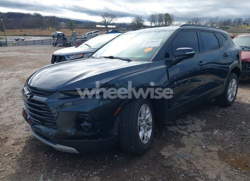 Photo 2 of 2019 Chevrolet Blazer (VIN 3GNKBCRSXKS696801)