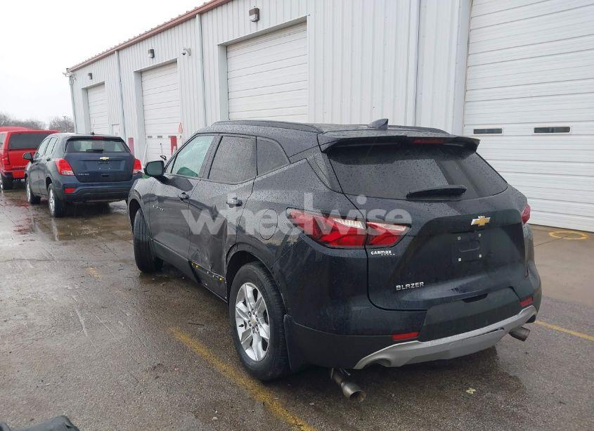 Photo 3 of 2020 Chevrolet Blazer FWD 2LT (VIN 3GNKBCRSXLS603096)