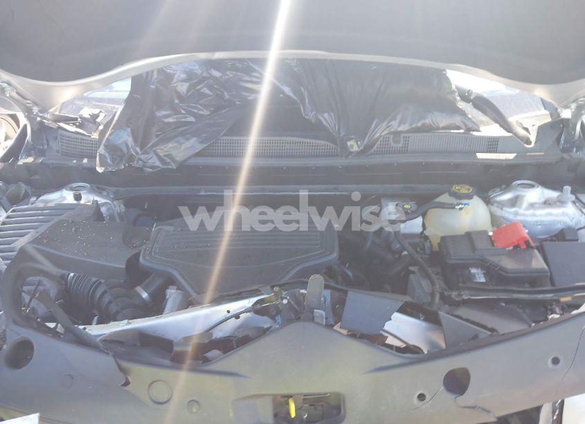 Photo 10 of 2020 Chevrolet Blazer FWD 2LT (VIN 3GNKBCRSXLS698873)