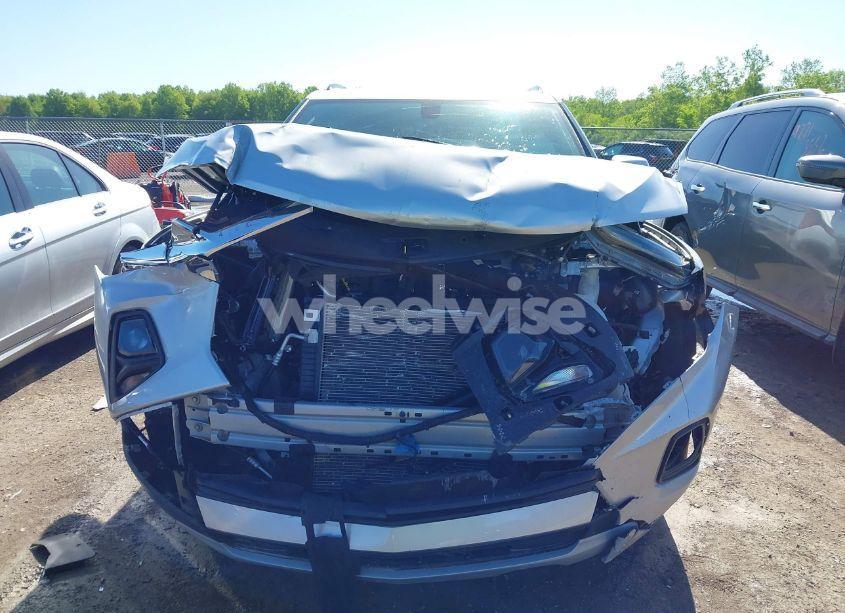 Photo 12 of 2020 Chevrolet Blazer FWD 2LT (VIN 3GNKBCRSXLS698873)