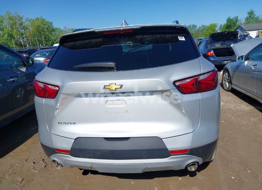 Photo 16 of 2020 Chevrolet Blazer FWD 2LT (VIN 3GNKBCRSXLS698873)