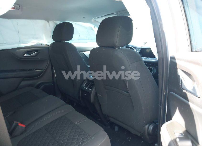 Photo 8 of 2020 Chevrolet Blazer FWD 2LT (VIN 3GNKBCRSXLS698873)