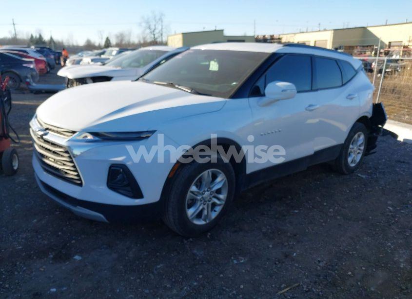 Photo 2 of 2021 Chevrolet Blazer FWD 2LT (VIN 3GNKBCRSXMS501377)