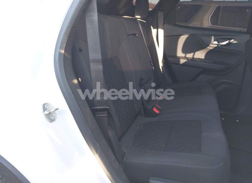 Photo 8 of 2021 Chevrolet Blazer FWD 2LT (VIN 3GNKBCRSXMS501377)