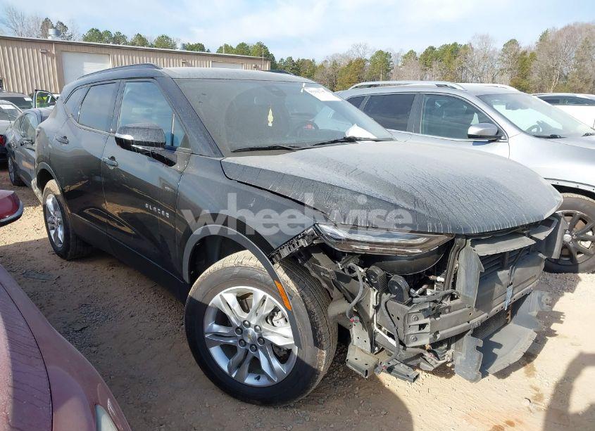 2021 Chevrolet Blazer FWD 2LT (VIN 3GNKBCRSXMS547579) main photo