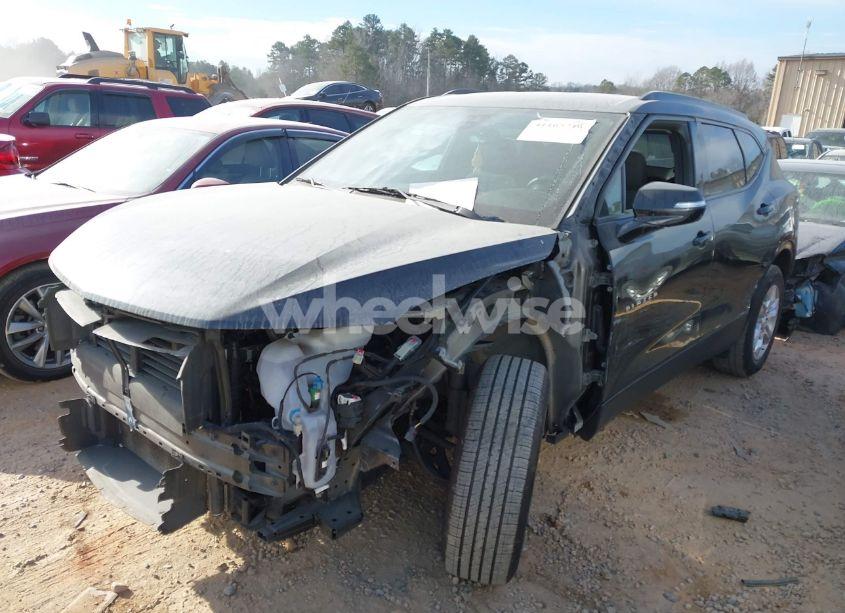 Photo 2 of 2021 Chevrolet Blazer FWD 2LT (VIN 3GNKBCRSXMS547579)