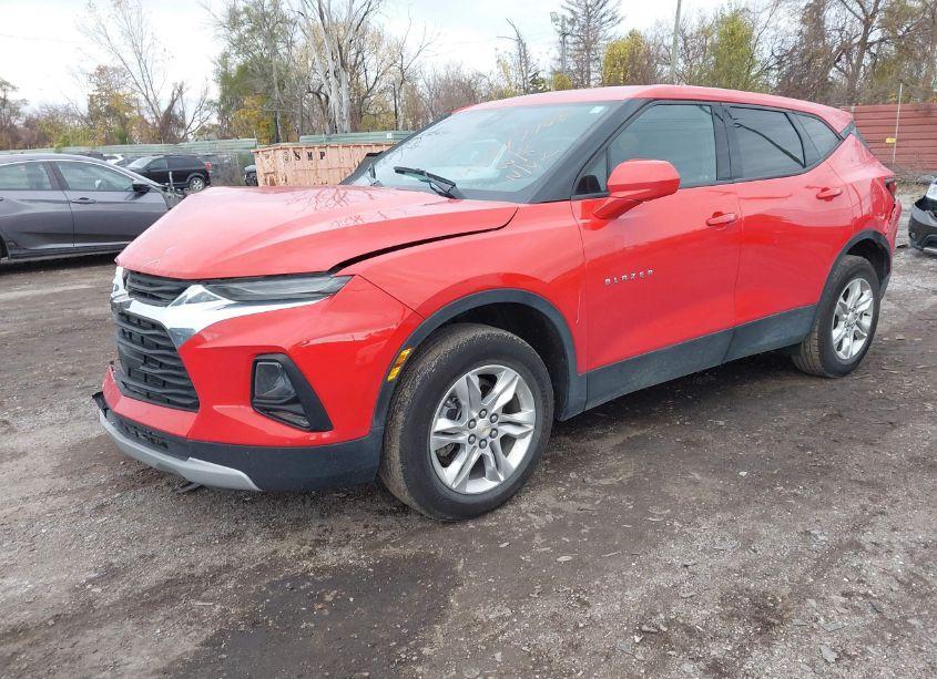 Photo 2 of 2021 Chevrolet Blazer FWD 2LT (VIN 3GNKBCRSXMS571624)