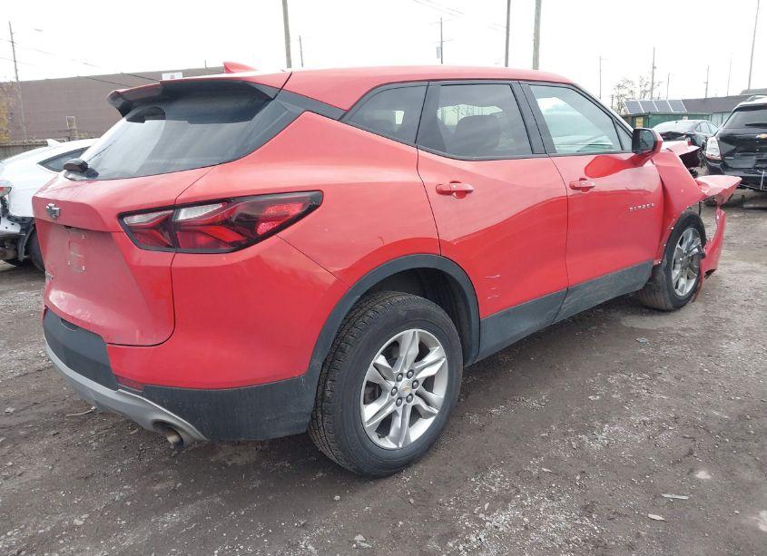 Photo 4 of 2021 Chevrolet Blazer FWD 2LT (VIN 3GNKBCRSXMS571624)