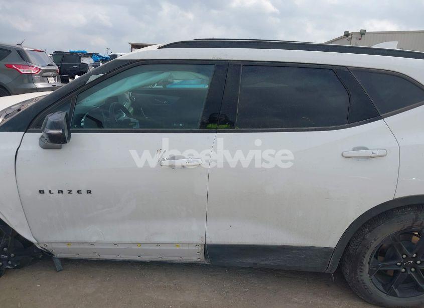 Photo 15 of 2024 Chevrolet Blazer FWD 3LT (VIN 3GNKBDR43RS210038)