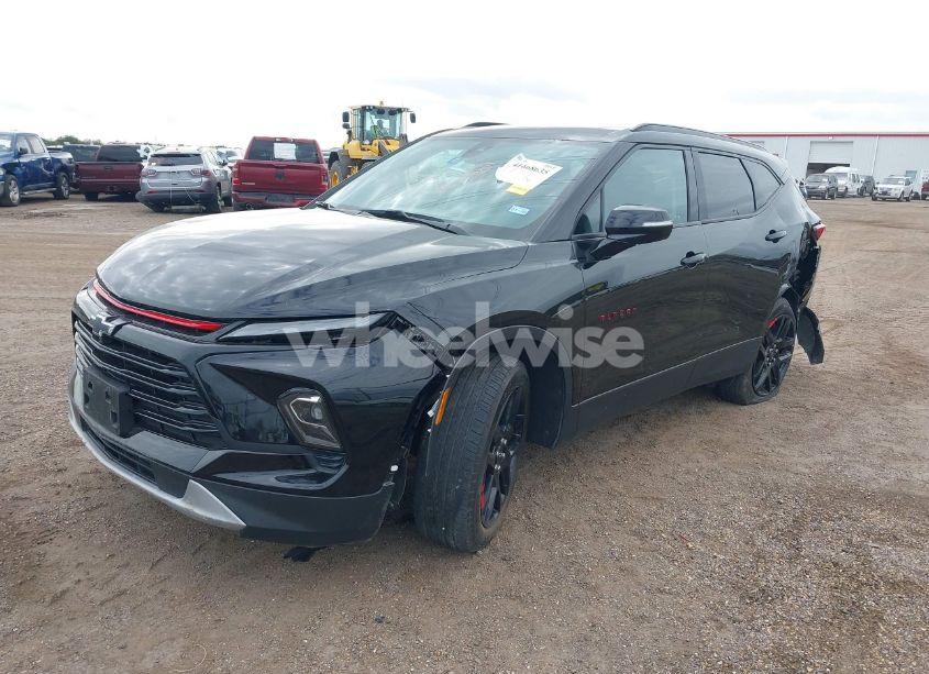 Photo 2 of 2023 Chevrolet Blazer FWD 3LT (VIN 3GNKBDR44PS148761)