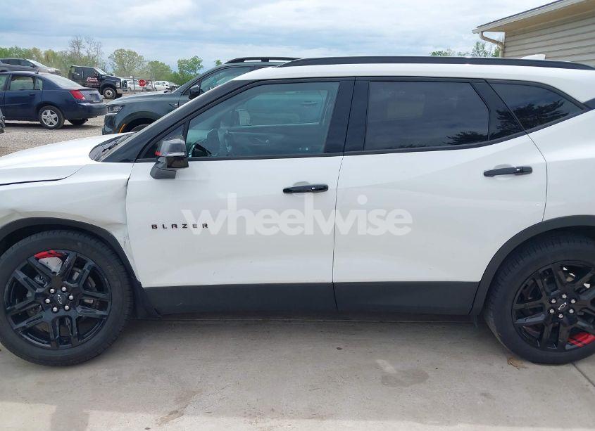 Photo 14 of 2024 Chevrolet Blazer FWD 3LT (VIN 3GNKBDR45RS195056)