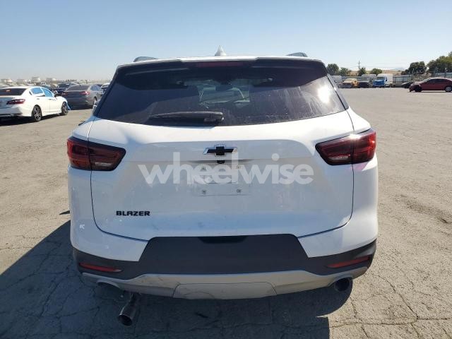 Photo 3 of 2024 CHEVROLET BLAZER 3LT (VIN 3GNKBDR45RS197857)