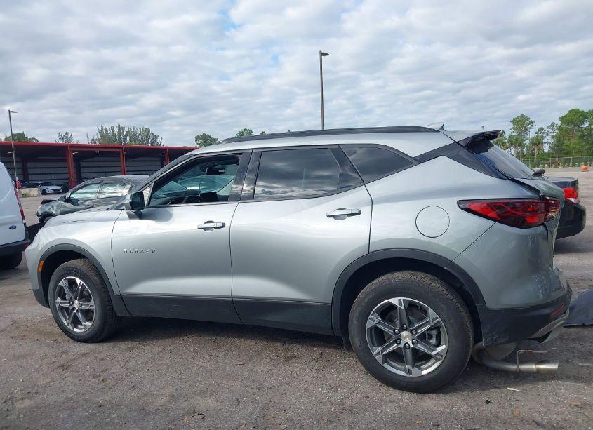 Photo 14 of 2024 Chevrolet Blazer FWD 3LT (VIN 3GNKBDR49RS169656)