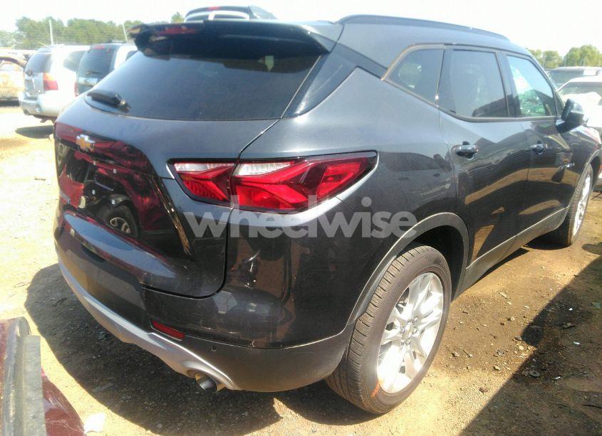 Photo 4 of 2022 Chevrolet Blazer FWD 3LT (VIN 3GNKBDRS0NS165505)