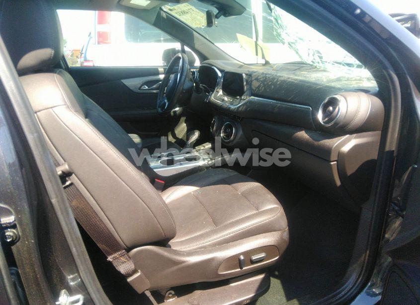 Photo 5 of 2022 Chevrolet Blazer FWD 3LT (VIN 3GNKBDRS0NS165505)