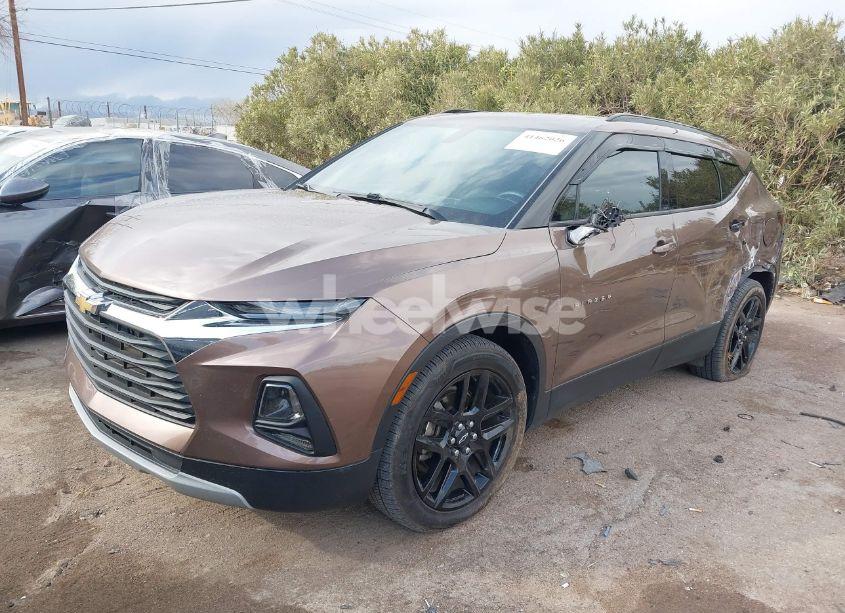 Photo 2 of 2019 Chevrolet Blazer (VIN 3GNKBDRS1KS599847)