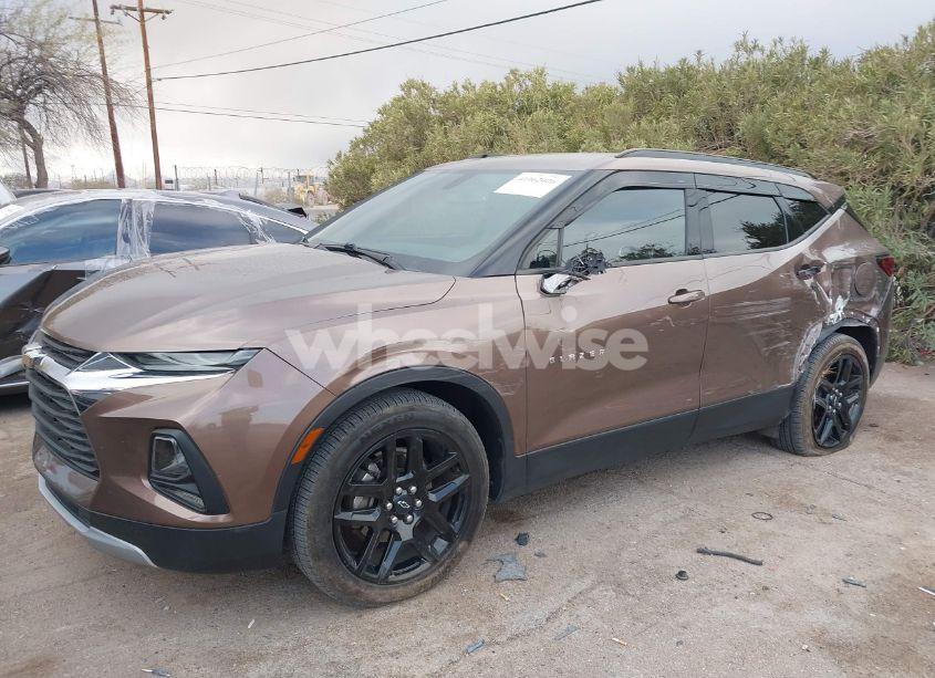 Photo 6 of 2019 Chevrolet Blazer (VIN 3GNKBDRS1KS599847)