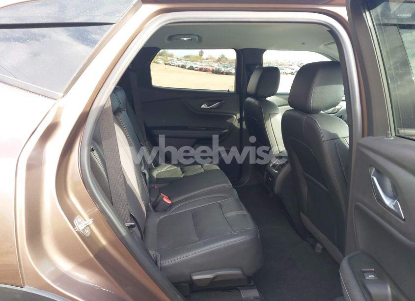 Photo 8 of 2019 Chevrolet Blazer (VIN 3GNKBDRS1KS599847)