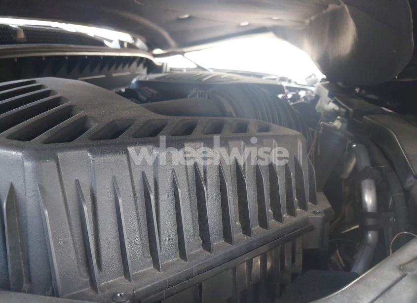 Photo 10 of 2019 Chevrolet Blazer (VIN 3GNKBDRS1KS666169)