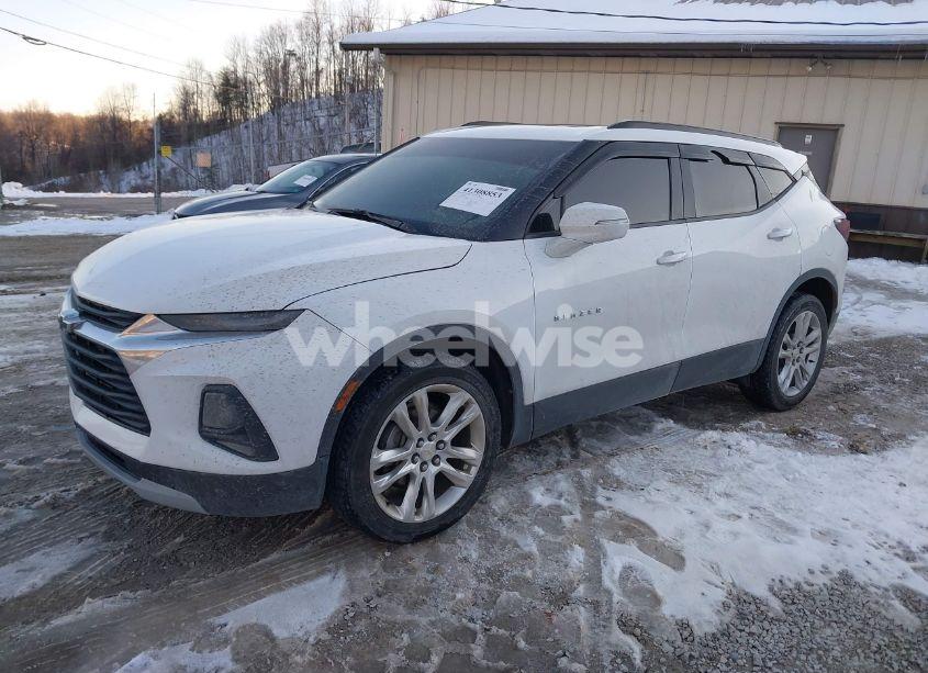 Photo 2 of 2020 Chevrolet Blazer FWD 3LT (VIN 3GNKBDRS1LS630418)