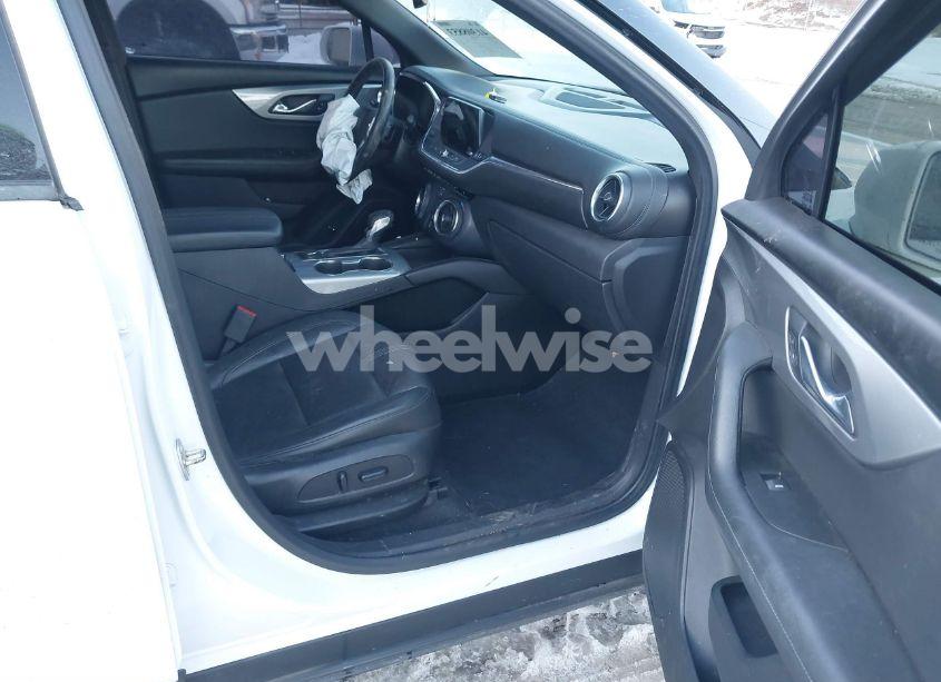 Photo 5 of 2020 Chevrolet Blazer FWD 3LT (VIN 3GNKBDRS1LS630418)