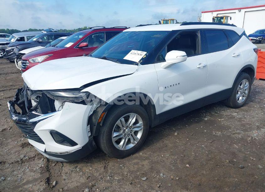 Photo 2 of 2021 Chevrolet Blazer FWD 3LT (VIN 3GNKBDRS2MS510306)