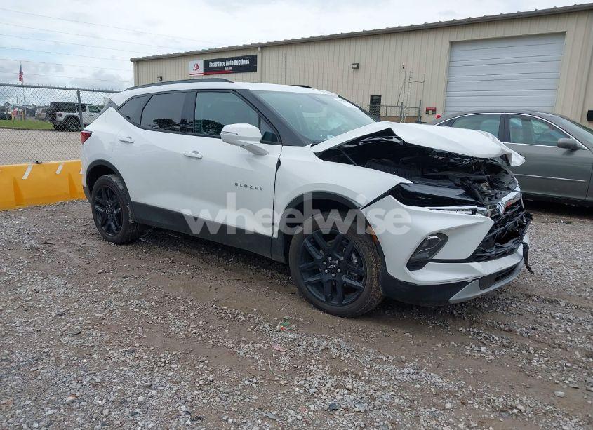 2024 Chevrolet Blazer FWD 3LT (VIN 3GNKBDRS3RS182739) main photo