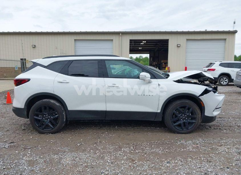 Photo 13 of 2024 Chevrolet Blazer FWD 3LT (VIN 3GNKBDRS3RS182739)