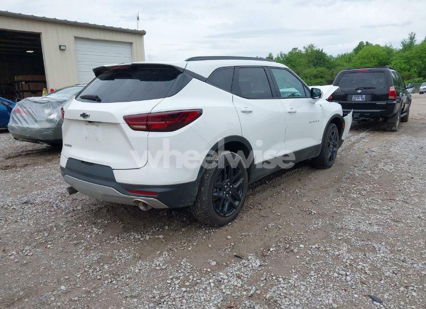 Photo 4 of 2024 Chevrolet Blazer FWD 3LT (VIN 3GNKBDRS3RS182739)