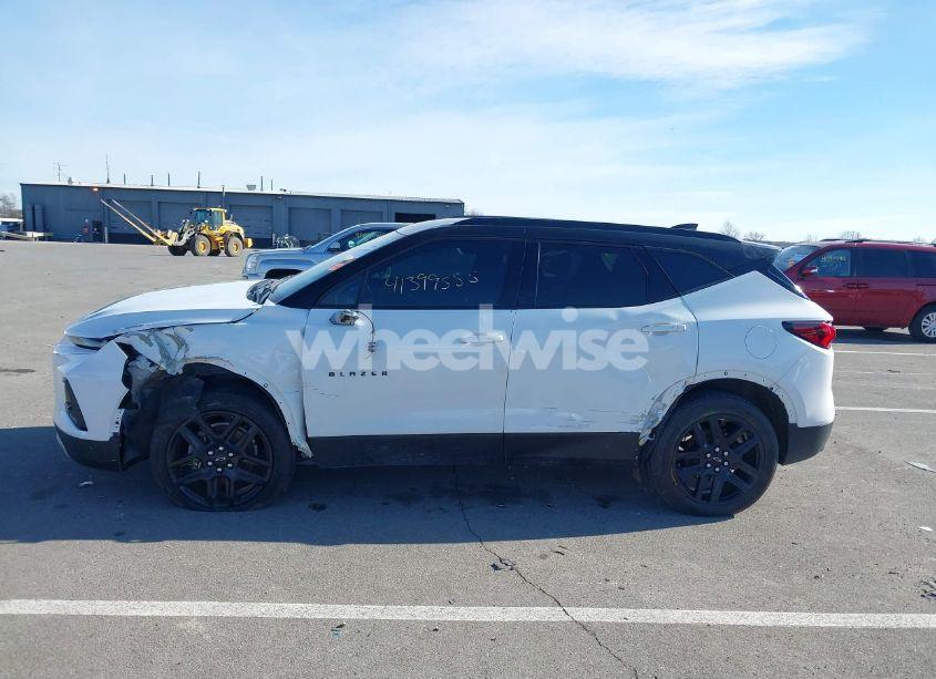 Photo 14 of 2019 Chevrolet Blazer (VIN 3GNKBDRS4KS703554)