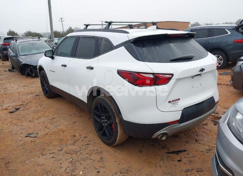 Photo 3 of 2021 Chevrolet Blazer FWD 3LT (VIN 3GNKBDRS5MS520988)