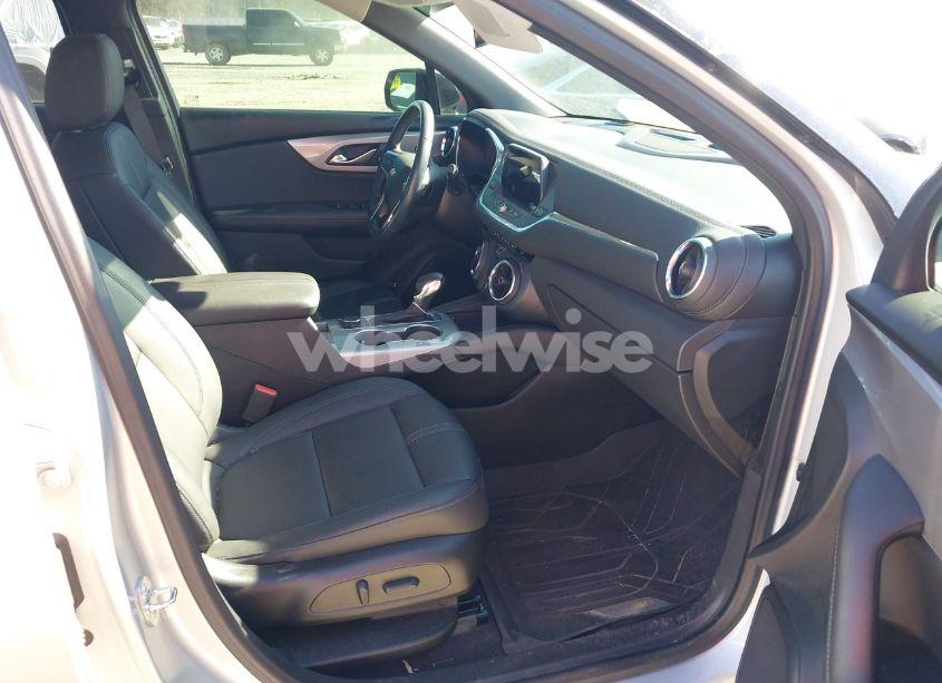 Photo 5 of 2022 Chevrolet Blazer FWD 3LT (VIN 3GNKBDRS6NS132105)