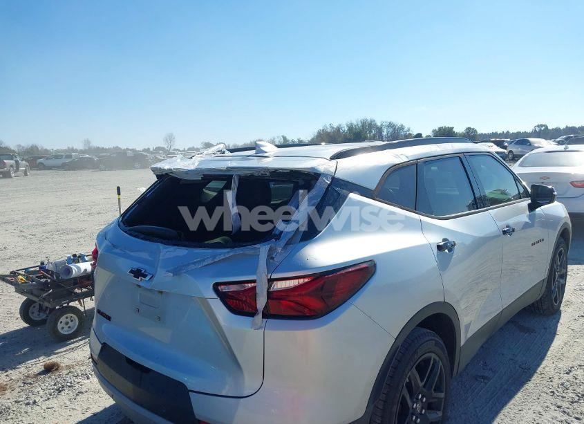 Photo 6 of 2022 Chevrolet Blazer FWD 3LT (VIN 3GNKBDRS6NS132105)