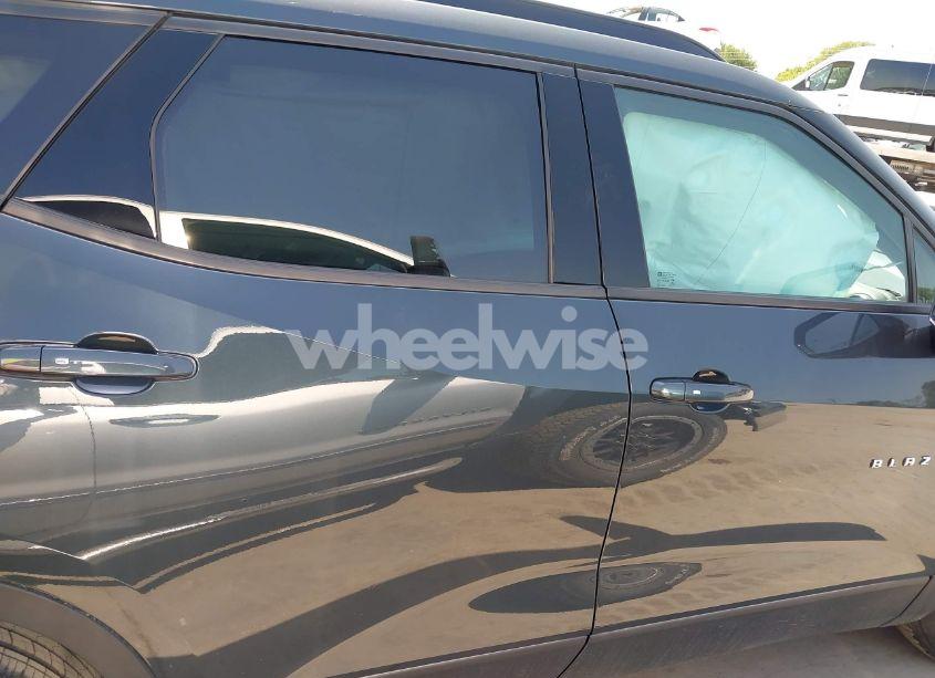 Photo 13 of 2019 Chevrolet Blazer (VIN 3GNKBDRS7KS590179)