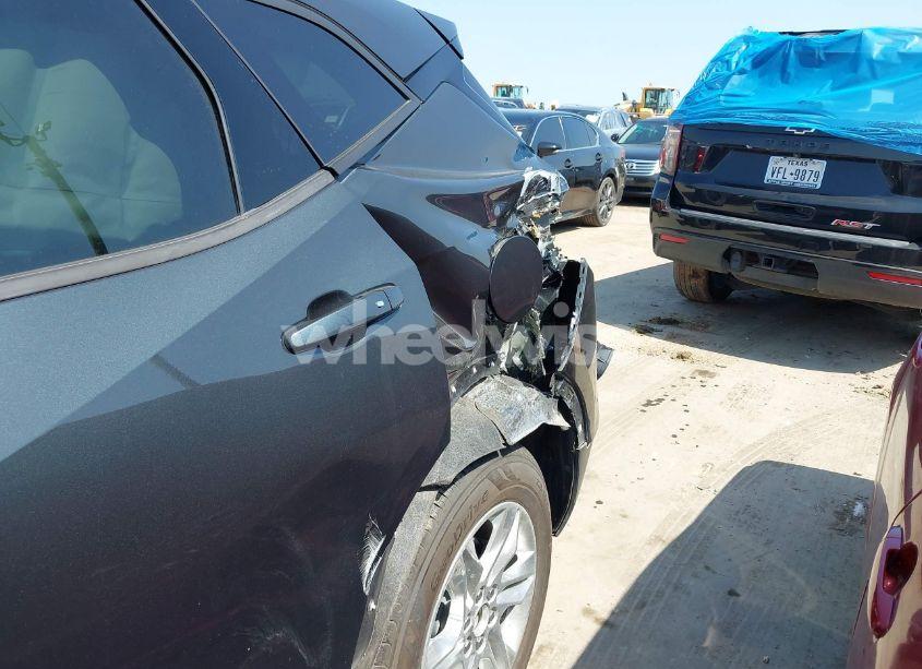 Photo 6 of 2019 Chevrolet Blazer (VIN 3GNKBDRS7KS590179)