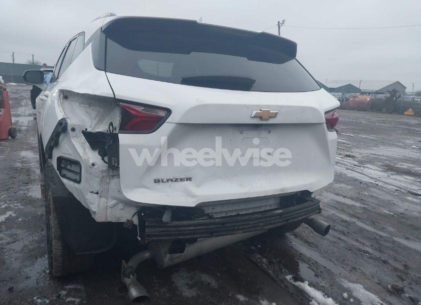 Photo 6 of 2021 Chevrolet Blazer FWD 3LT (VIN 3GNKBDRS7MS533547)