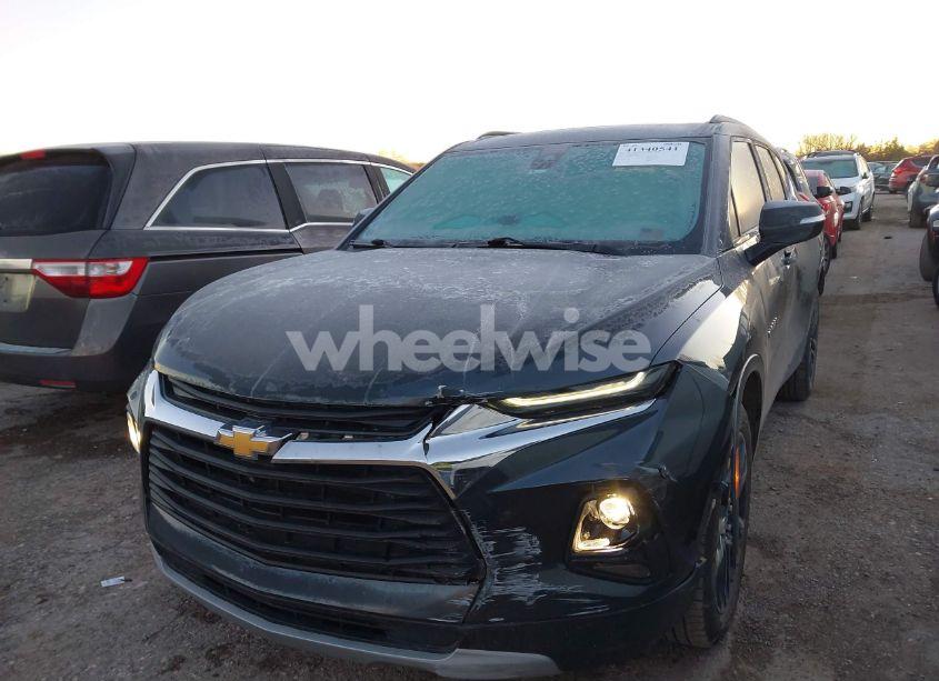 Photo 6 of 2019 Chevrolet Blazer (VIN 3GNKBDRS8KS543257)