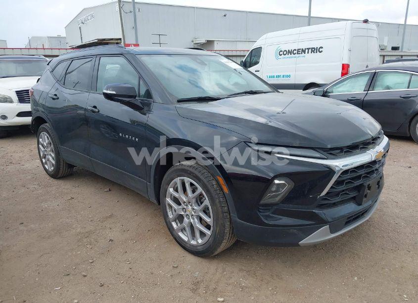 2023 Chevrolet Blazer FWD 3LT (VIN 3GNKBDRS8PS229972) main photo