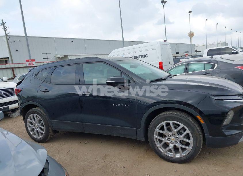 Photo 14 of 2023 Chevrolet Blazer FWD 3LT (VIN 3GNKBDRS8PS229972)