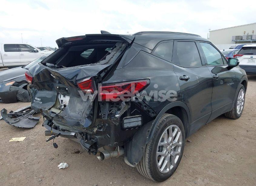 Photo 4 of 2023 Chevrolet Blazer FWD 3LT (VIN 3GNKBDRS8PS229972)