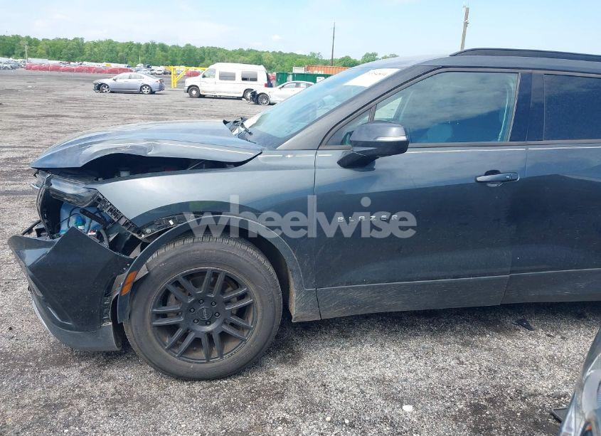 Photo 14 of 2019 Chevrolet Blazer (VIN 3GNKBDRS9KS647711)